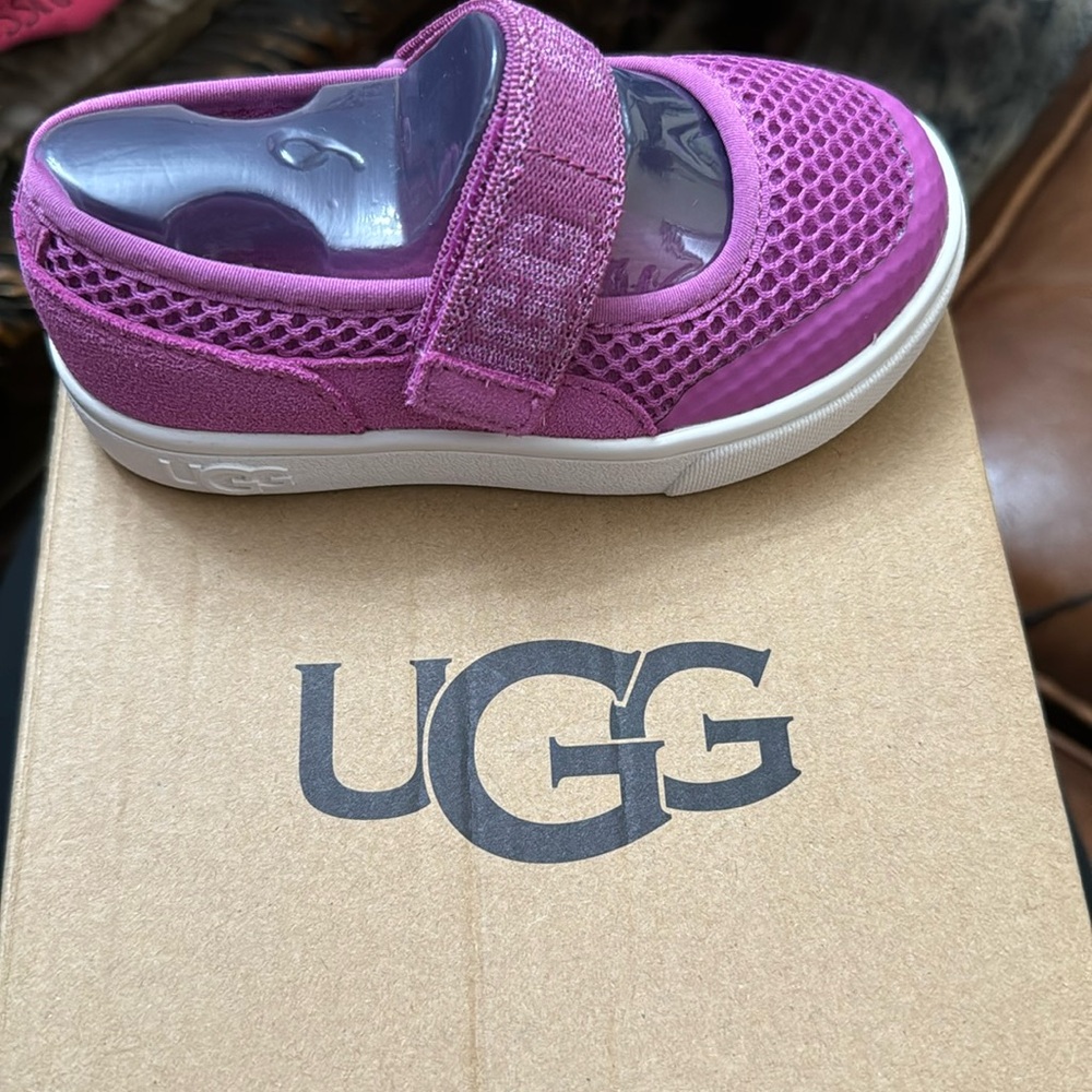 Brand new in box girls  size 6 Ugg shoes